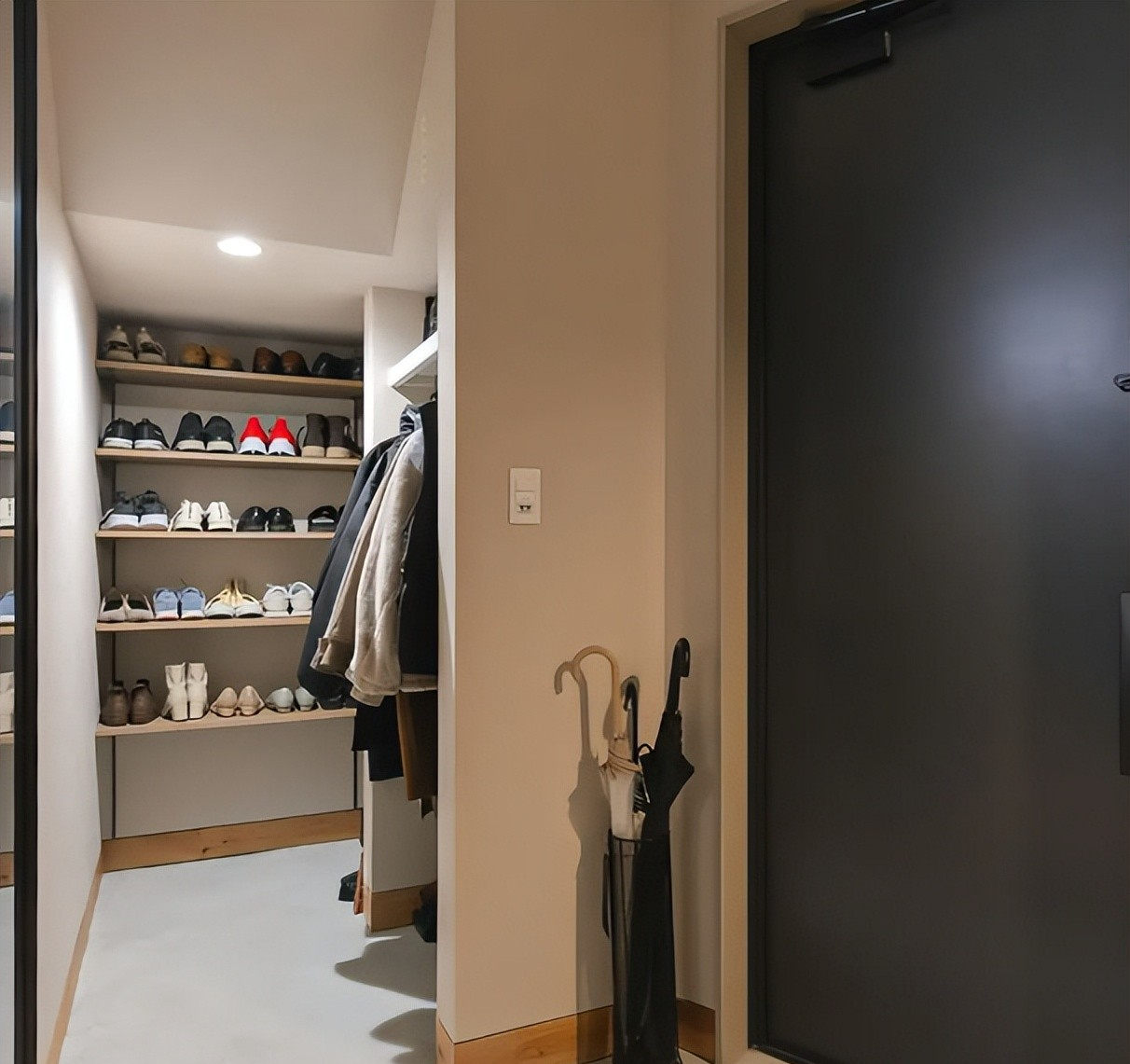 Nếu nhà bạn có 4 đặc điểm này, đừng bao giờ bán – vì đó là kiểu nhà càng sống càng phát!- Ảnh 2.