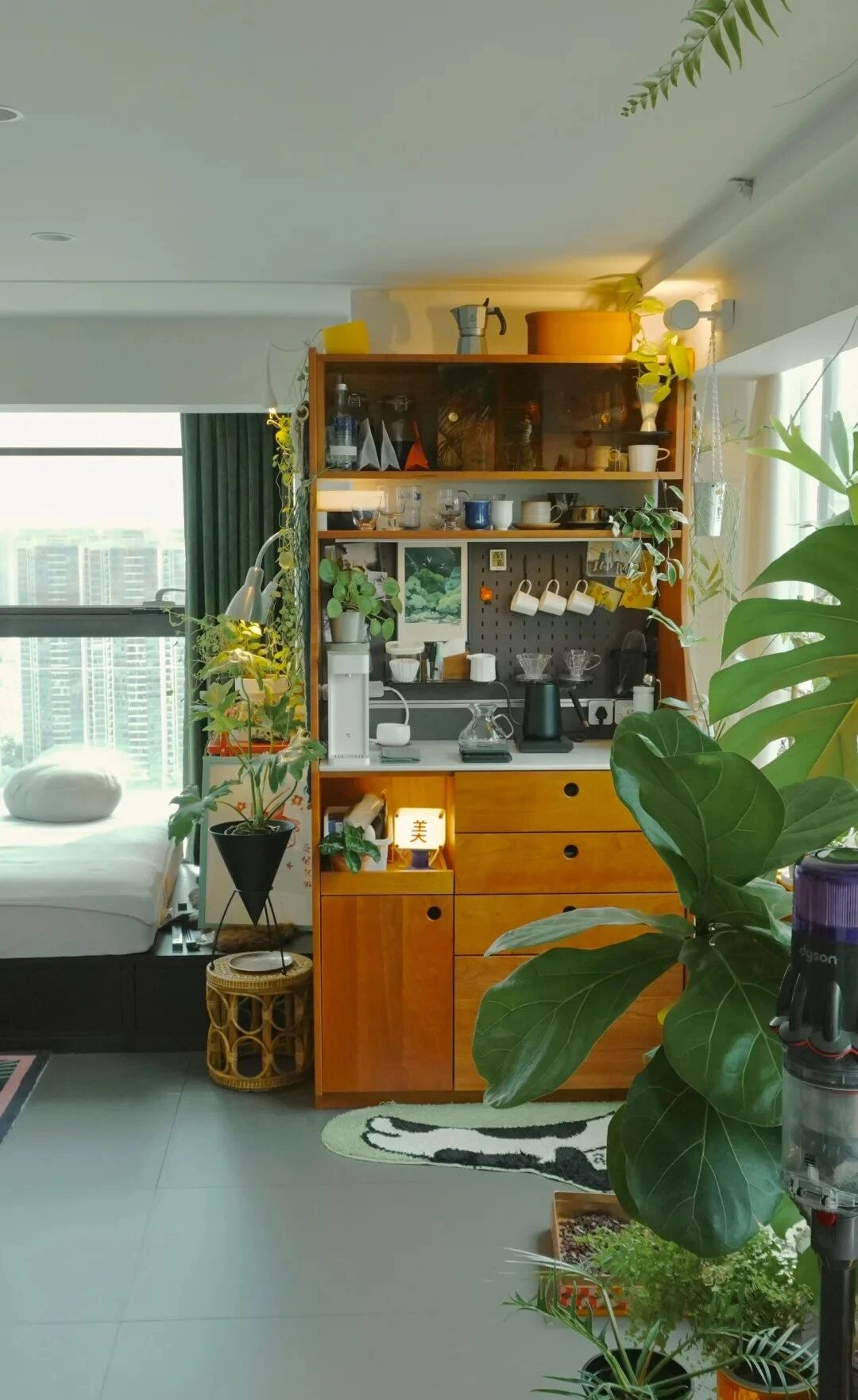 Đây là căn nhà nhiều đồ dùng nhưng gọn nhất mà tôi từng thấy- Ảnh 11.