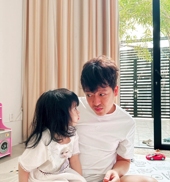 Gia đình Trường Giang bất ổn: Con gái bị sốc phản vệ, Nhã Phương cấp cứu- Ảnh 6. Gia đình Trường Giang bất ổn: Con gái bị sốc phản vệ, Nhã Phương cấp cứu- Ảnh 6.