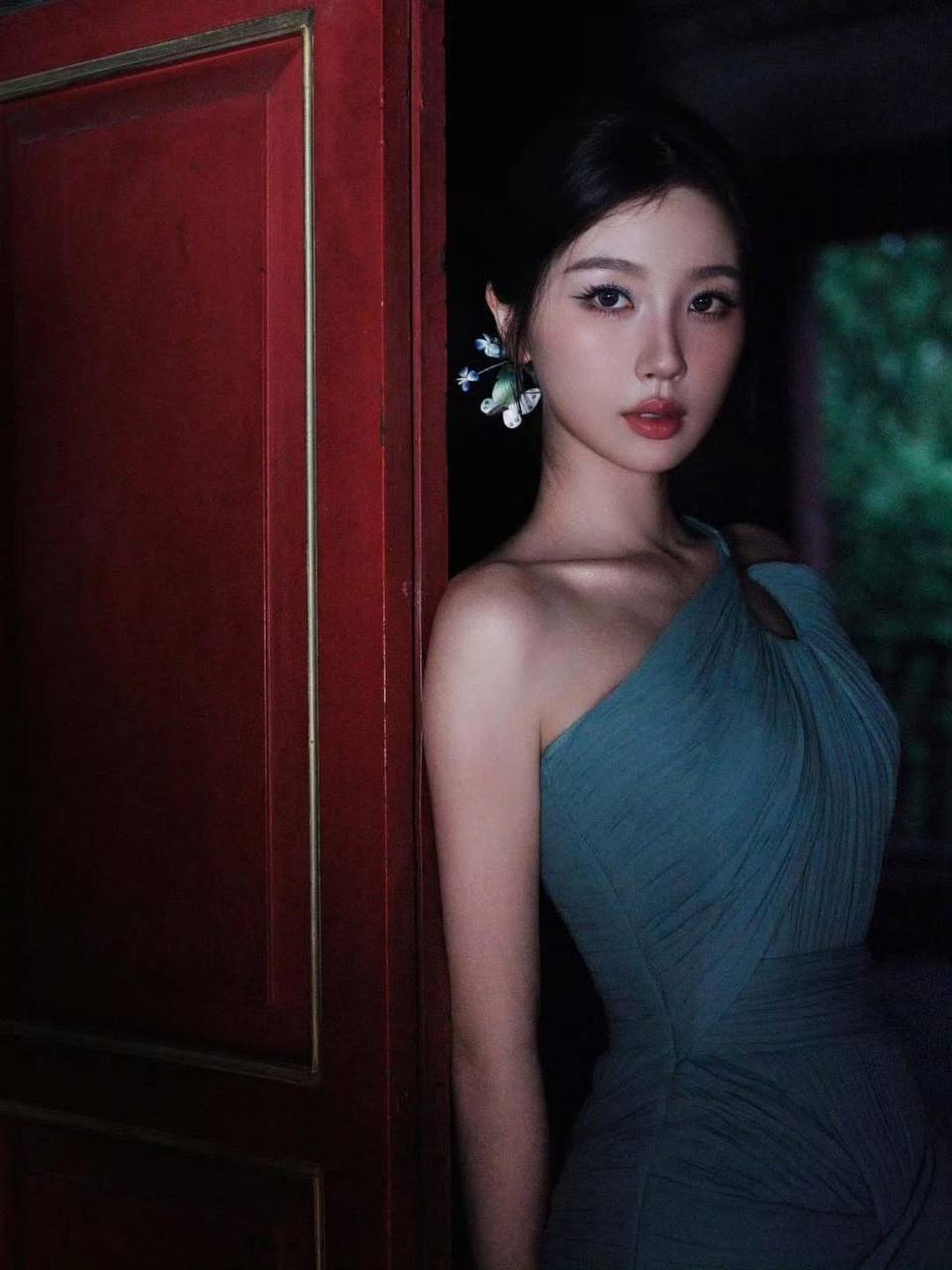 Đối thủ Triệu Lộ Tư liên tục bất ổn trong lần xuất hiện mới- Ảnh 5.