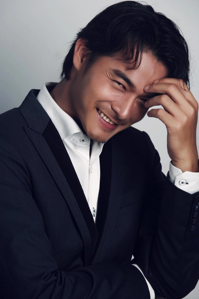 Không thể chê nổi mỹ nam Vbiz đẹp như món quà trời ban: Diễn xuất thượng hạng 5 sao, giọng nói tuyệt đối điện ảnh- Ảnh 1.