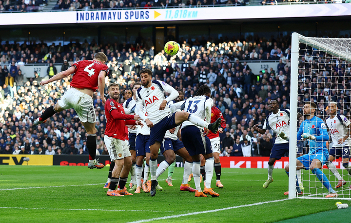 Kết quả Ngoại Hạng Anh: Ghi bàn phút cuối, Man Utd thoát thua Tottenham- Ảnh 2.