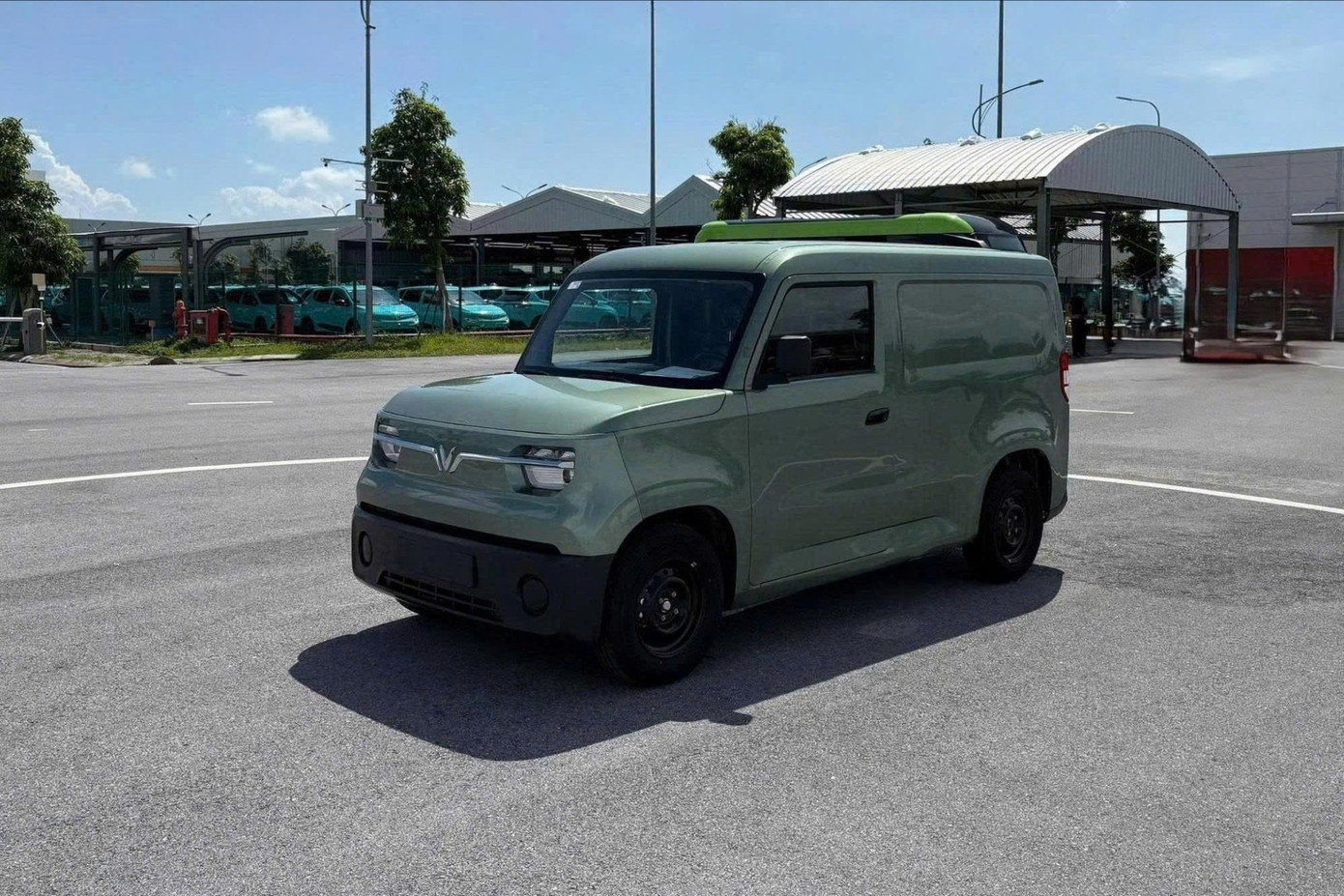 VinFast EC Van lần đầu lộ ảnh nội thất- Ảnh 6.