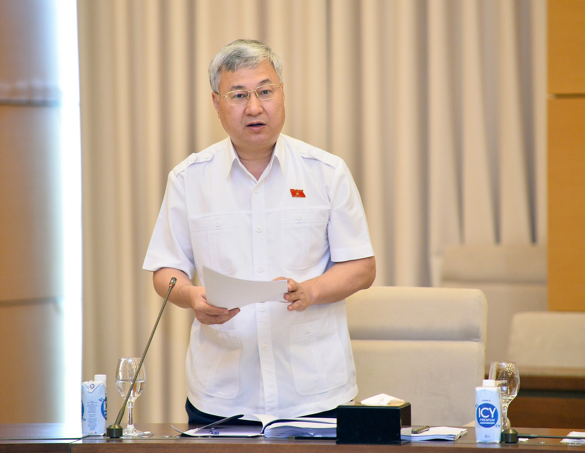 Đại biểu Quốc hội: Áp thuế 1-5% trên doanh thu là 'hết cả lãi' của người kinh doanh nhỏ lẻ- Ảnh 1. Đại biểu Quốc hội: Áp thuế 1-5% trên doanh thu là 'hết cả lãi' của người kinh doanh nhỏ lẻ- Ảnh 1.