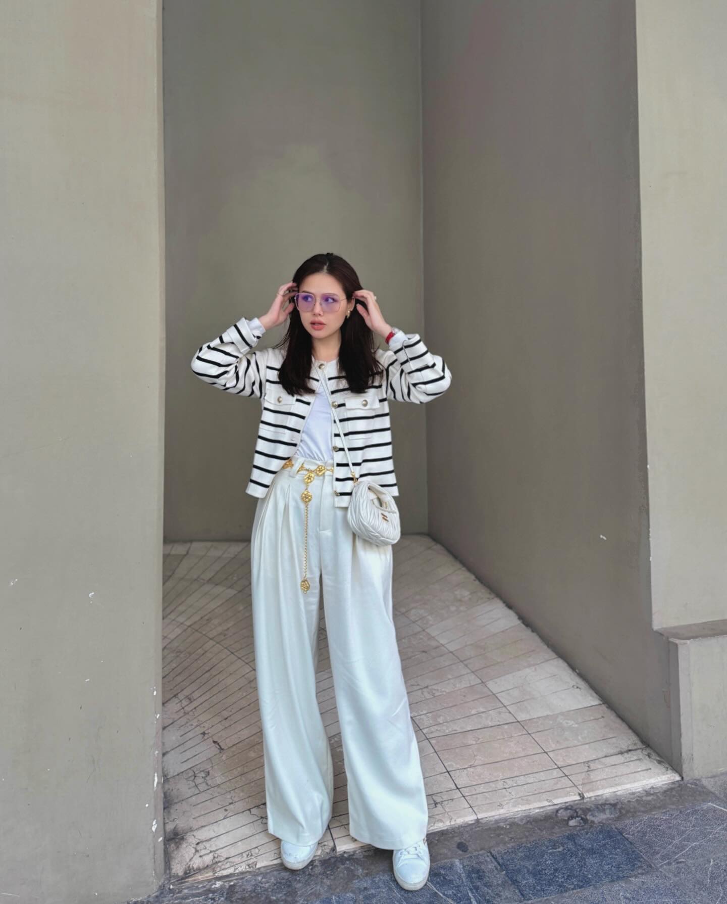 10 set đồ mùa đông cho thấy đẳng cấp thời trang của phu nhân tổng giám đốc tập đoàn nghìn tỷ- Ảnh 9. 10 set đồ mùa đông cho thấy đẳng cấp thời trang của phu nhân tổng giám đốc tập đoàn nghìn tỷ- Ảnh 9.