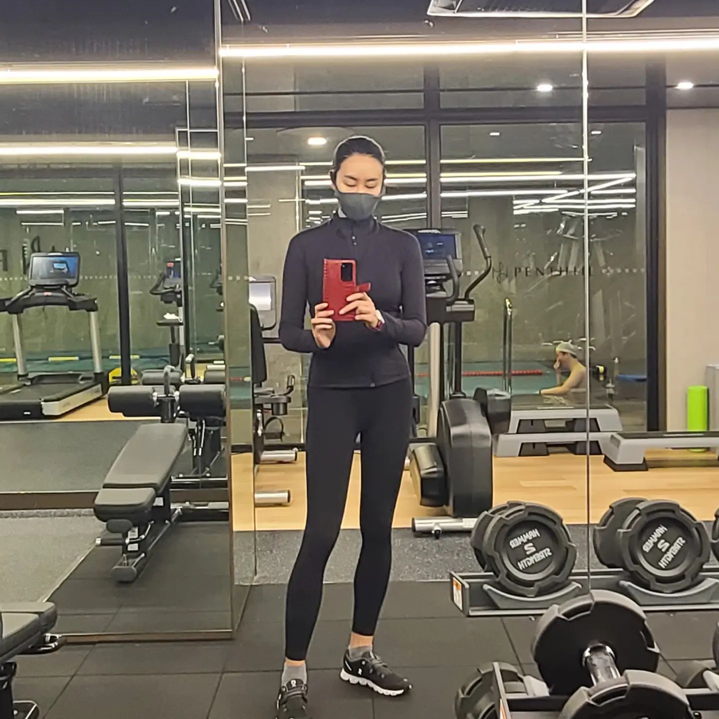 Mỹ nhân phim Sex is Zero gây sốc với nhan sắc trẻ đẹp khó tin, bị gạ gẫm hàng chục năm vì cảnh nóng táo bạo- Ảnh 5.