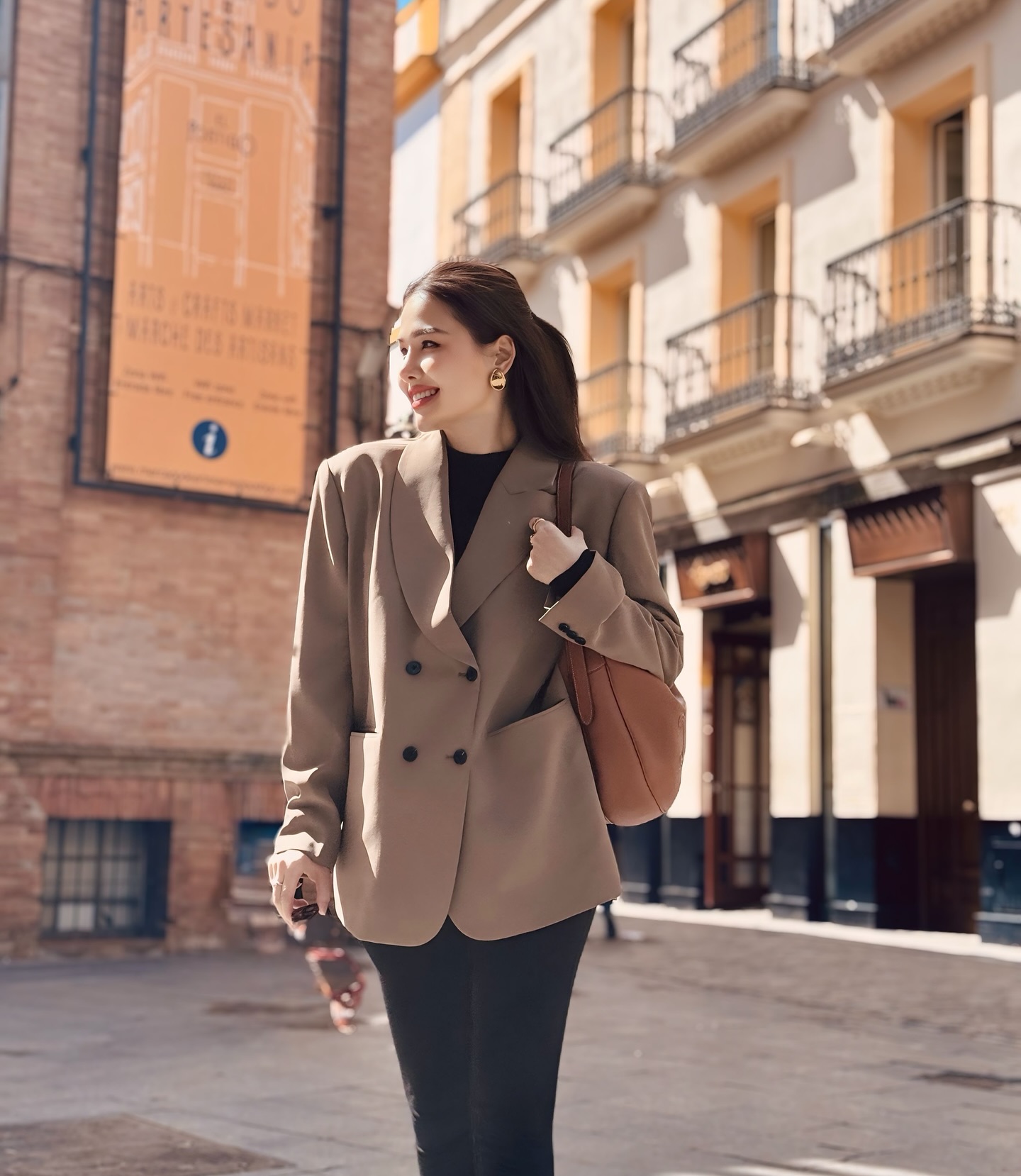 10 set đồ mùa đông cho thấy đẳng cấp thời trang của phu nhân tổng giám đốc tập đoàn nghìn tỷ- Ảnh 2. 10 set đồ mùa đông cho thấy đẳng cấp thời trang của phu nhân tổng giám đốc tập đoàn nghìn tỷ- Ảnh 2.