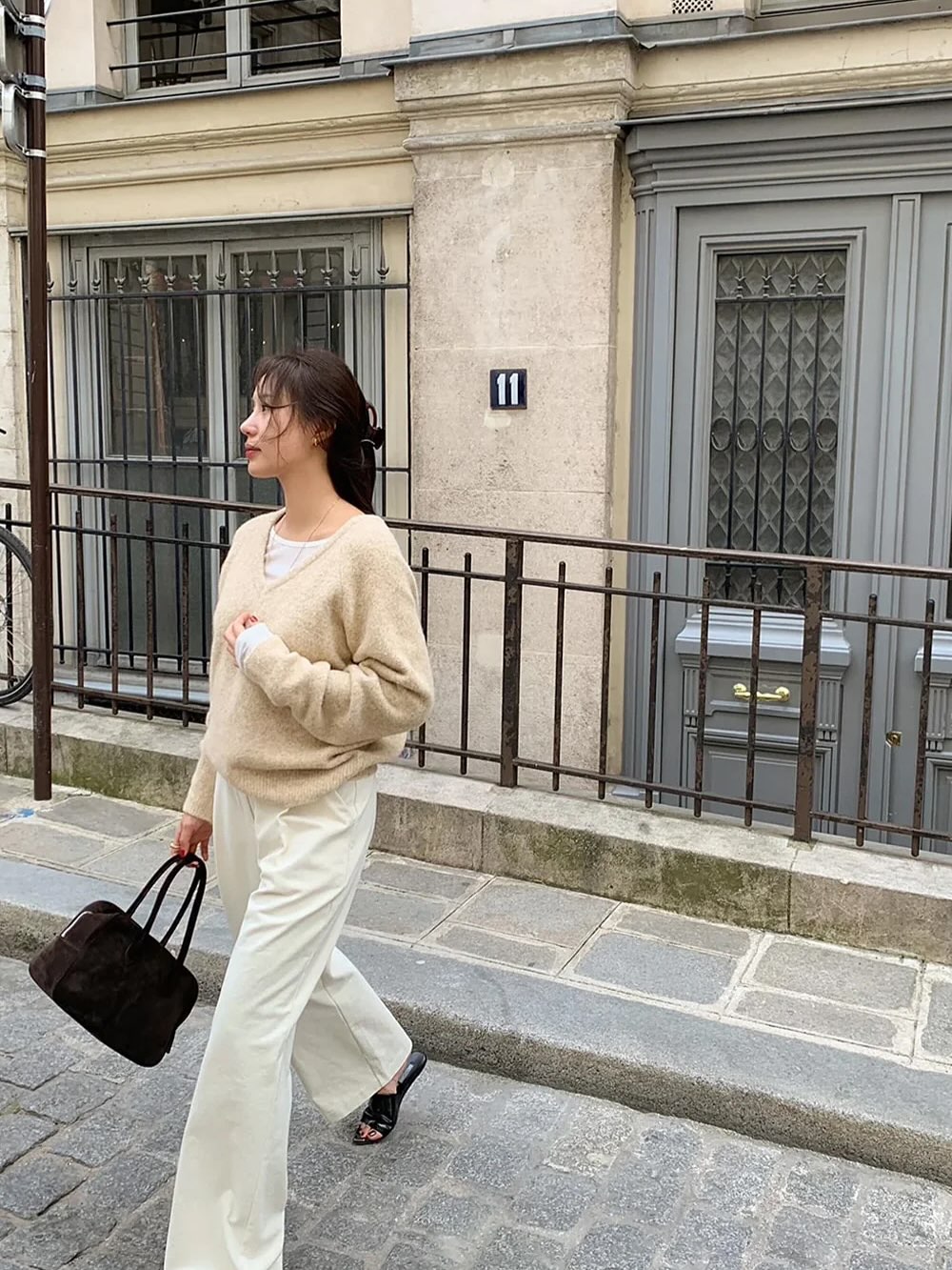 5 item mùa đông hack tuổi đỉnh nhất, chị em không có hết là thiệt- Ảnh 10. 5 item mùa đông hack tuổi đỉnh nhất, chị em không có hết là thiệt- Ảnh 10.