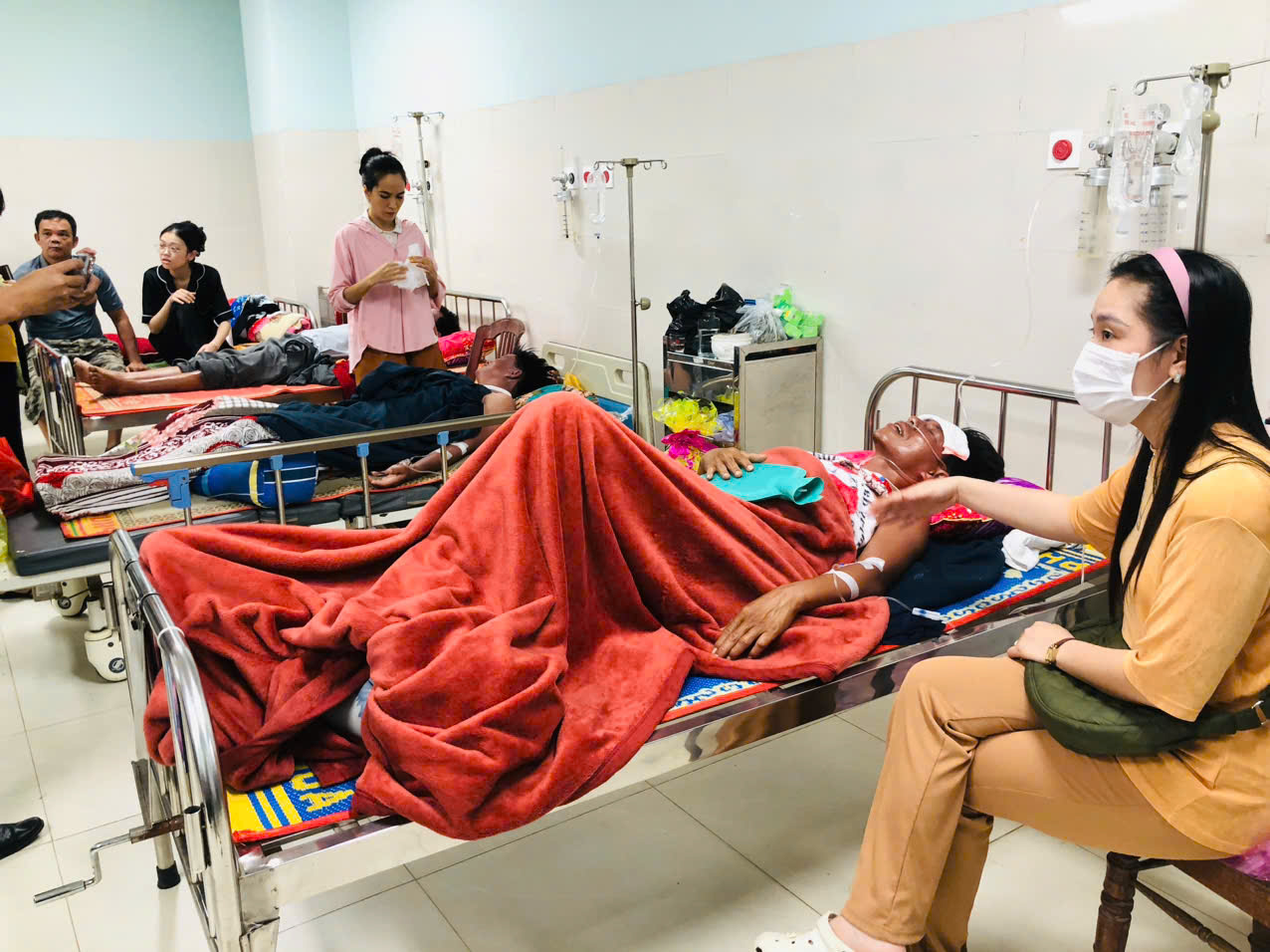 3 người sốt sót kỳ diệu trên biển ở Lý Sơn đều không phải là ngư dân- Ảnh 1.