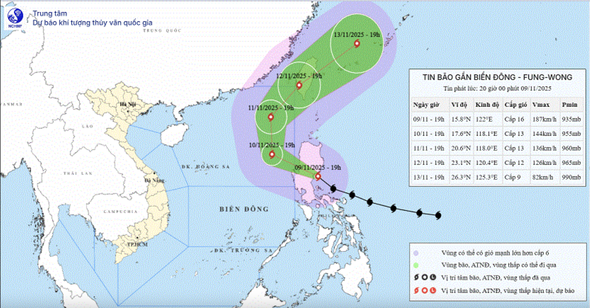 Bão Phượng Hoàng mạnh lên cấp siêu bão giật trên cấp 17, trở thành bão số 14 khi vào Biển Đông- Ảnh 1.