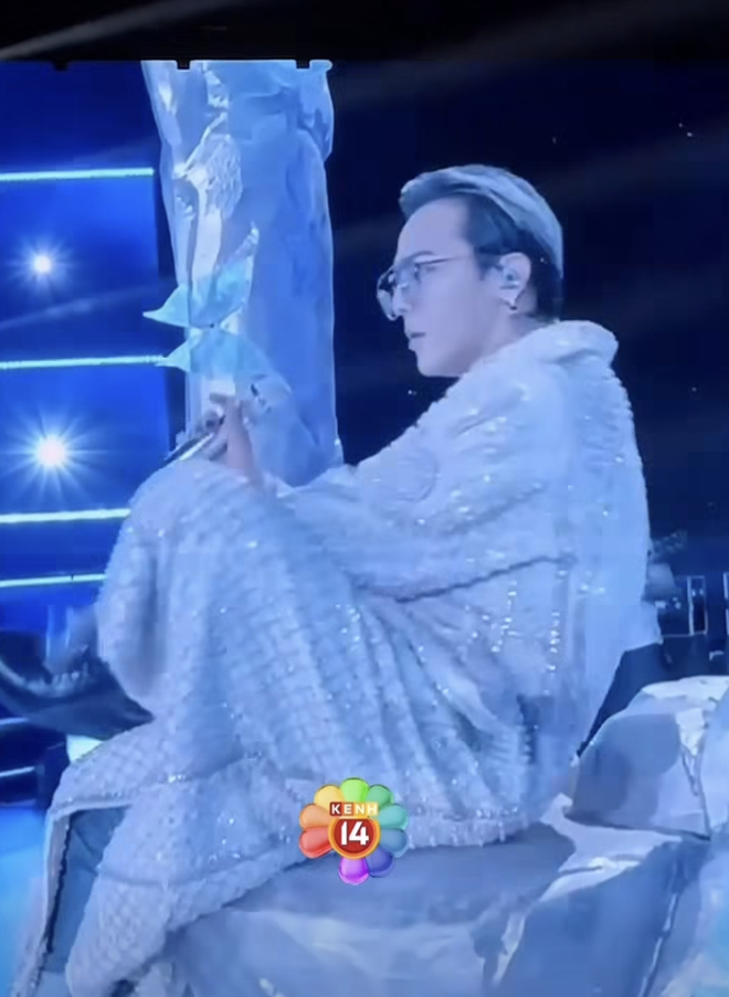 G-Dragon ở Hà Nội bị đẹp trai!- Ảnh 4.