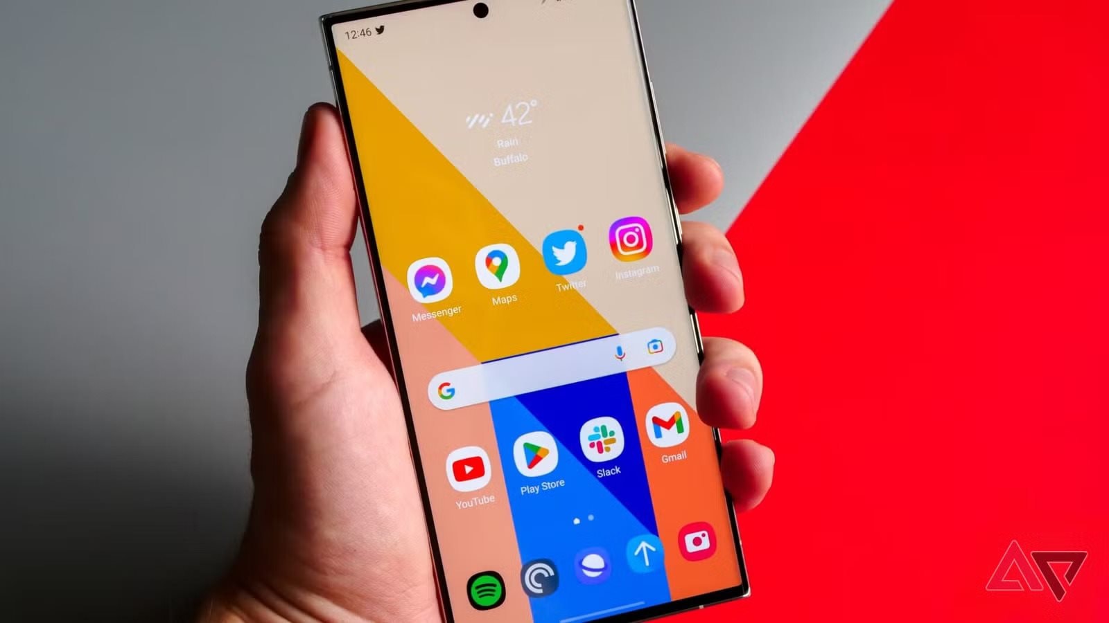 Biết bao điện thoại "vừa xịn, vừa đẹp" ra mắt cũng mặc kệ, tôi vẫn chỉ dùng mẫu điện thoại này của Samsung- Ảnh 1.