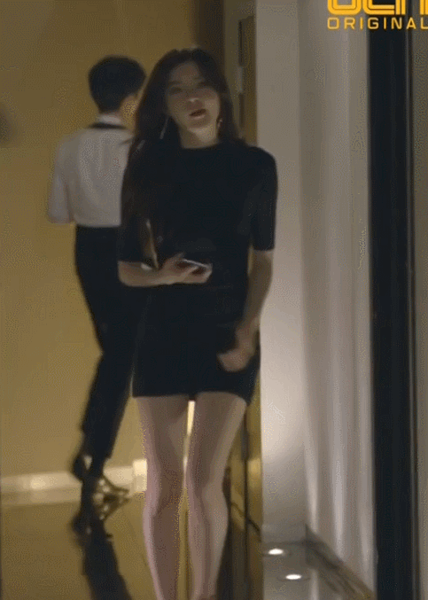 "Hoàng tử Châu Á" liên tục bị hỏi vô duyên về bạn gái sexy trên sóng truyền hình, thái độ như sắp cáu đến nơi!- Ảnh 6. "Hoàng tử Châu Á" liên tục bị hỏi vô duyên về bạn gái sexy trên sóng truyền hình, thái độ như sắp cáu đến nơi!- Ảnh 6.