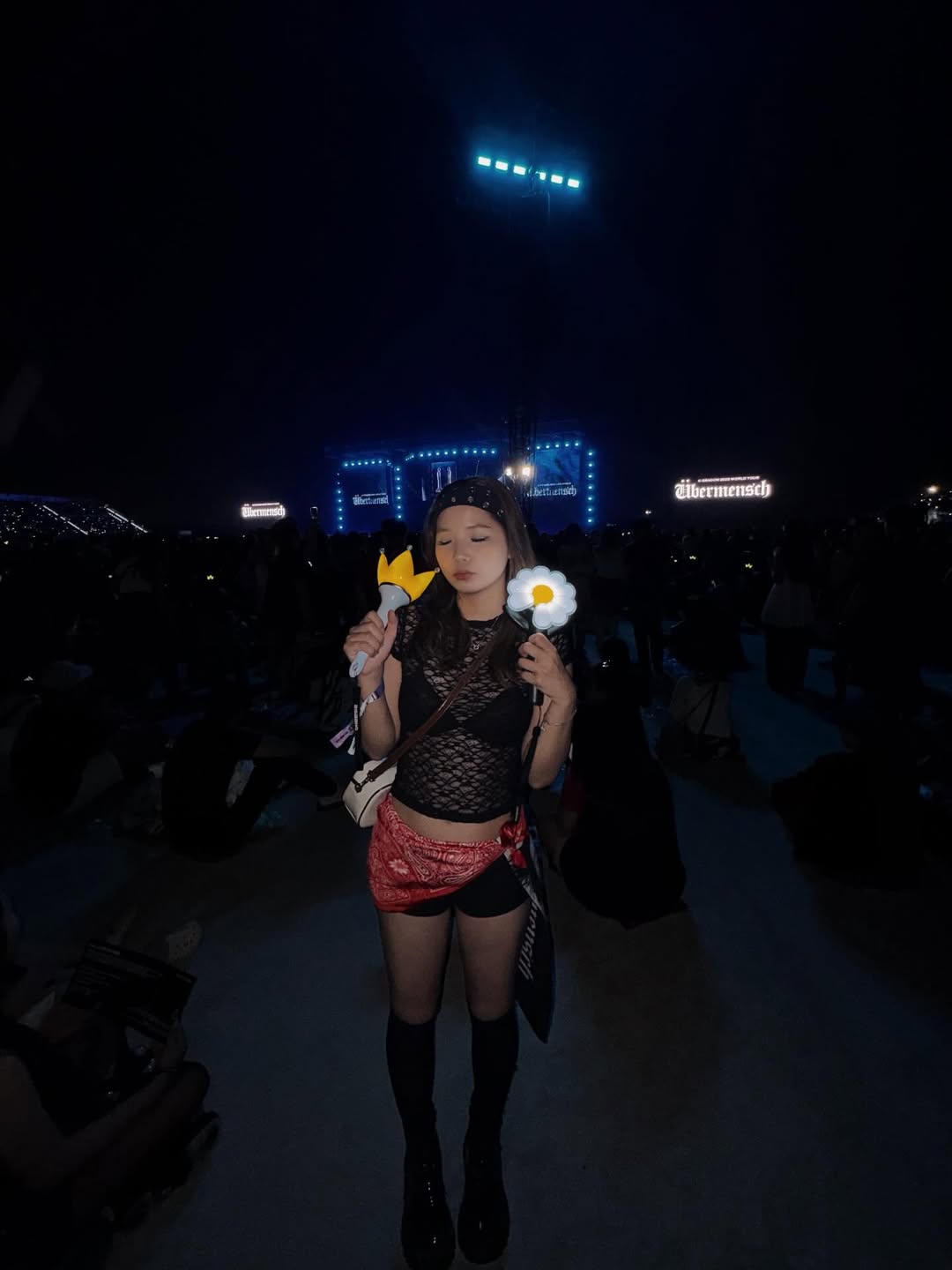 Xả suộc đi xem "anh Long": Từ vợ Cường Đô La đến gái xinh trên mạng, đã con mắt thật sự- Ảnh 13. Xả suộc đi xem "anh Long": Từ vợ Cường Đô La đến gái xinh trên mạng, đã con mắt thật sự- Ảnh 13.