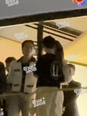 HOT: Bắt gặp vợ chồng Phương Nhi thân thiết với SOOBIN, cùng nhau "quẩy" tại concert G-DRAGON!- Ảnh 4. HOT: Bắt gặp vợ chồng Phương Nhi thân thiết với SOOBIN, cùng nhau "quẩy" tại concert G-DRAGON!- Ảnh 4.