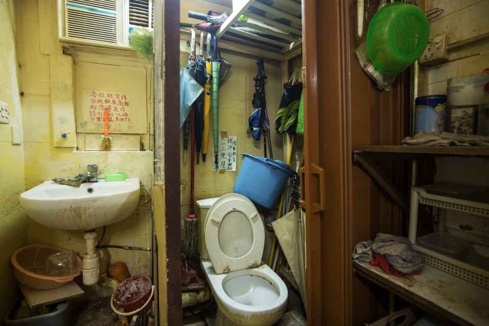 Cận cảnh căn hộ chung cư Hong Kong: Chưa tới 10m2 nhưng giá thuê 10 triệu/tháng, vệ sinh phải dùng chung- Ảnh 4.