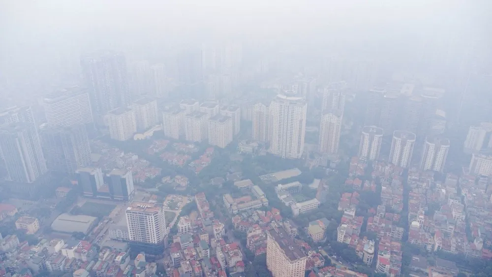 Ô nhiễm không khí vượt ngưỡng 200, "1 buổi sáng ở ngoài đường tương đương hút 2 bao thuốc"- Ảnh 2.