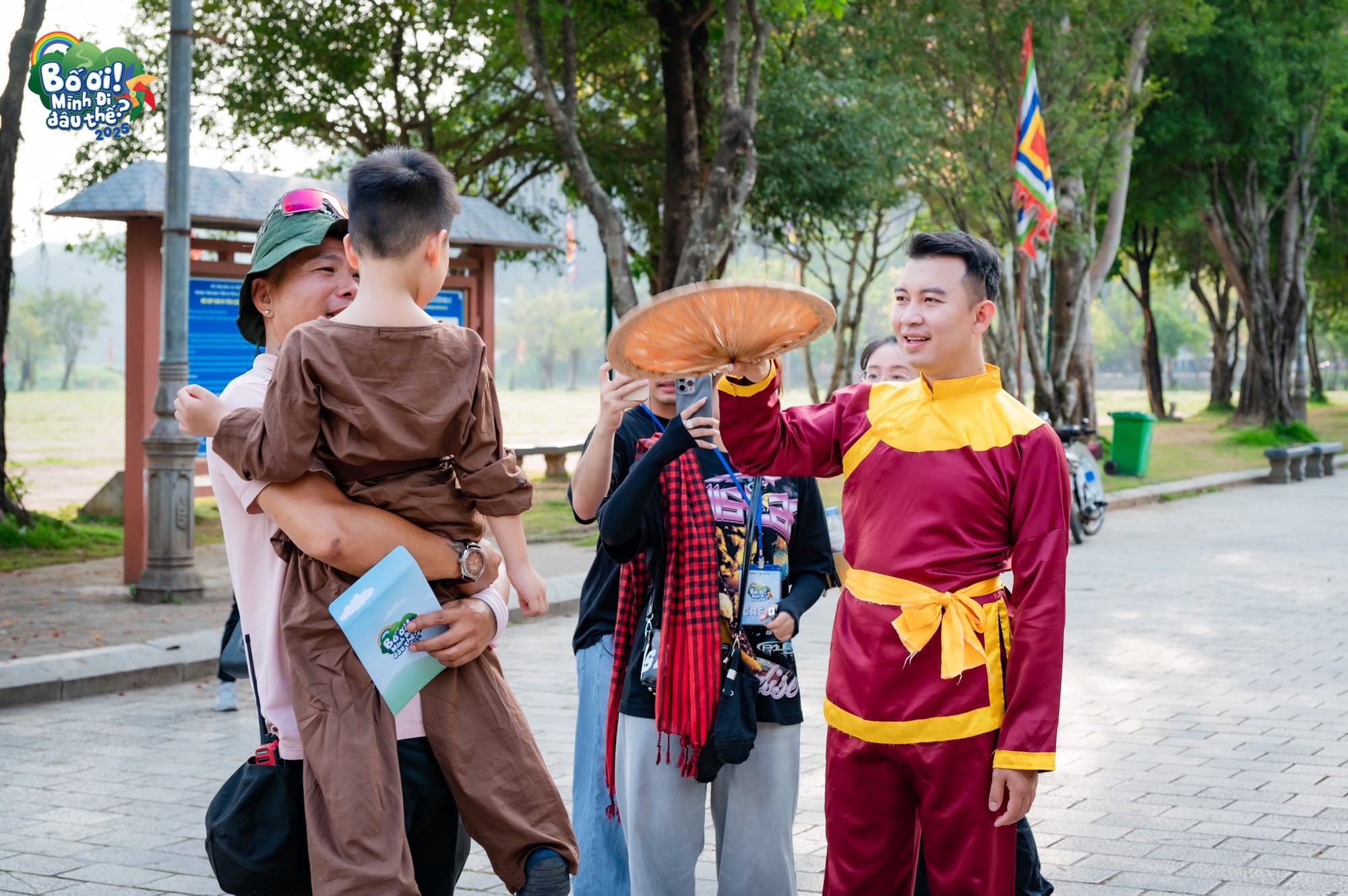 TikToker duy nhất đóng phim giờ vàng VTV mà khán giả không đòi "bằng cấp", thật hay diễn không tài nào nhận ra- Ảnh 8.