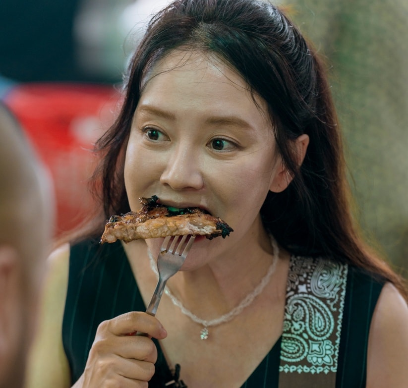 Song Ji Hyo ăn thử món kinh dị Song Ji Hyo ăn thử món kinh dị