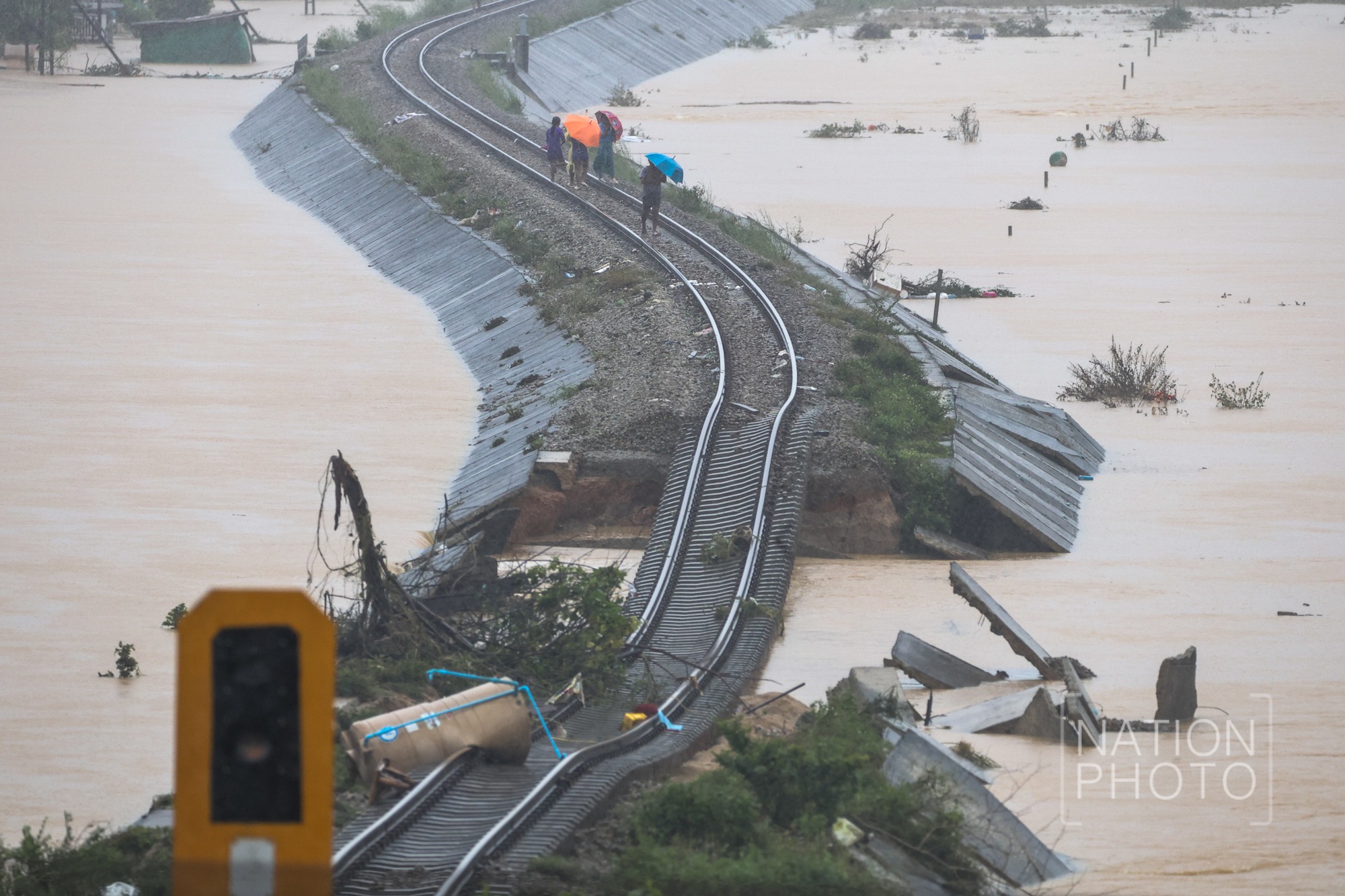 Thái Lan hoang tàn vì lũ- Ảnh 3.