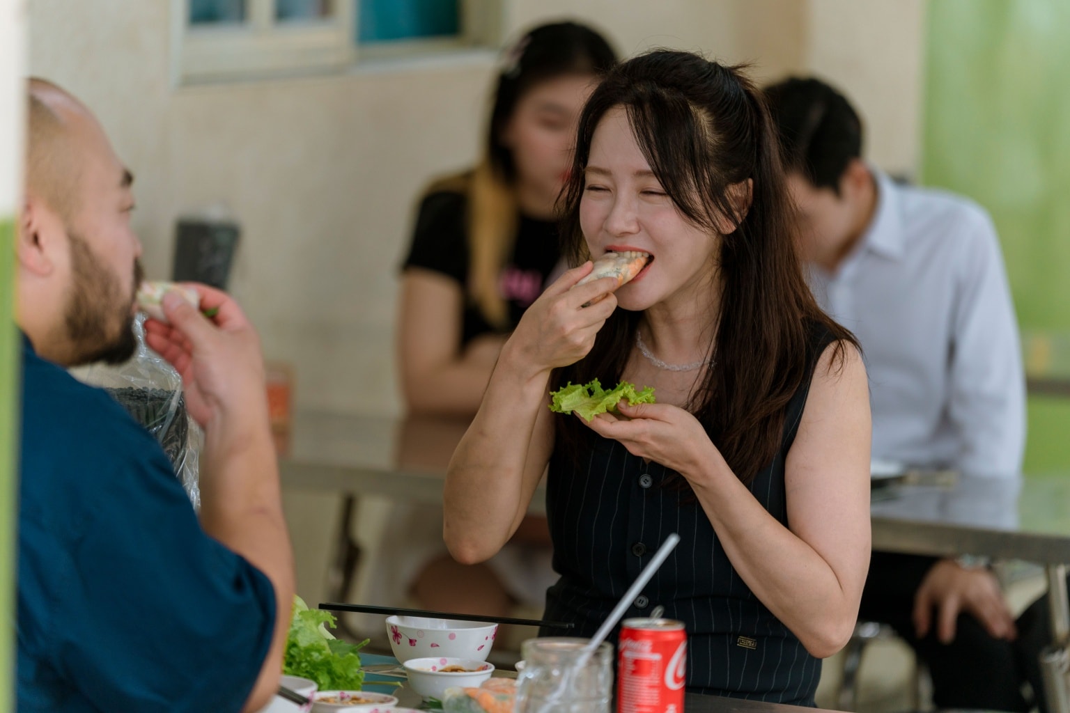 Song Ji Hyo ăn thử món kinh dị Song Ji Hyo ăn thử món kinh dị