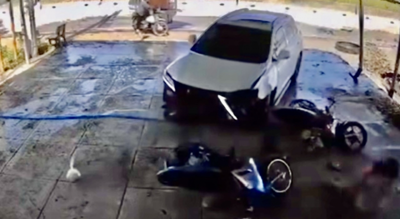 Lời khai của Nguyễn Tấn Thành - nghi phạm lái ô tô đâm vào nhà chị ruột, tông tử vong em gái- Ảnh 3. Lời khai của Nguyễn Tấn Thành - nghi phạm lái ô tô đâm vào nhà chị ruột, tông tử vong em gái- Ảnh 3.