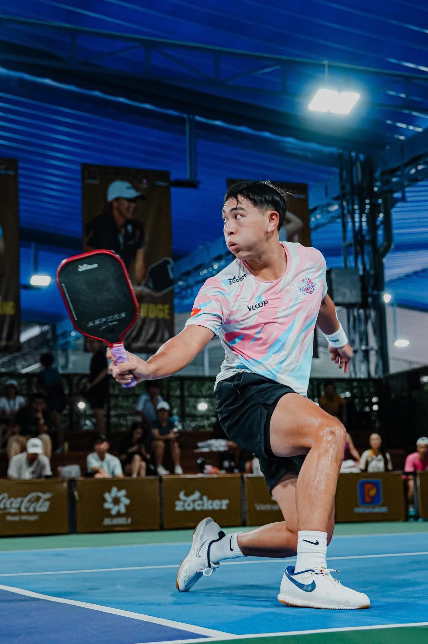 Phúc Huỳnh thua Quang Dương “tâm phục khẩu phục”, nối gót trích tiền thưởng pickleball ủng hộ bà con miền Trung- Ảnh 1. Phúc Huỳnh thua Quang Dương “tâm phục khẩu phục”, nối gót trích tiền thưởng pickleball ủng hộ bà con miền Trung- Ảnh 1.