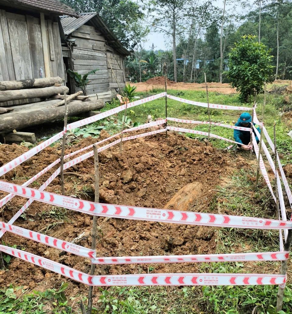 Thứ dưới lòng đất khiến cả làng xôn xao ở Quảng Trị- Ảnh 1.