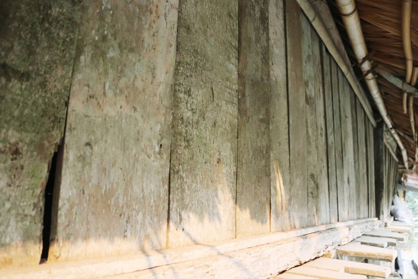 Ngắm những nếp nhà sàn nguyên sơ của người Mường ở làng du lịch- Ảnh 8.