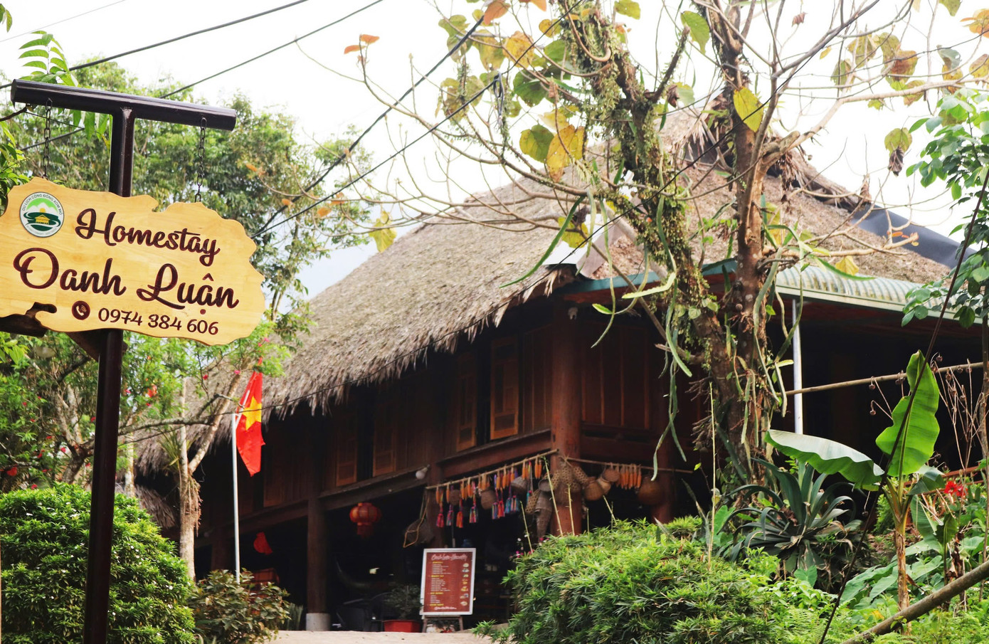 Ngắm những nếp nhà sàn nguyên sơ của người Mường ở làng du lịch- Ảnh 6.