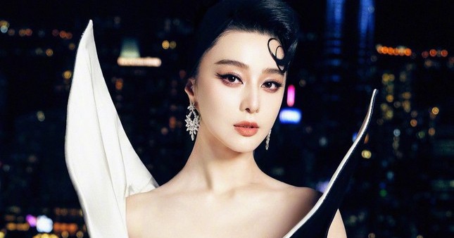 Phạm Băng Băng nhận đ&ograve;n trừng phạt