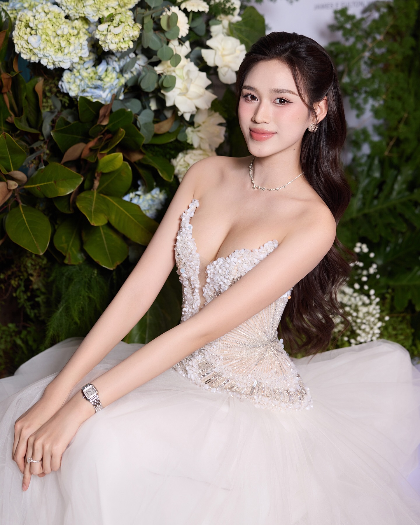 Đỗ Hà dùng thần dược của các cung tần, mỹ nữ- Ảnh 8. Đỗ Hà dùng thần dược của các cung tần, mỹ nữ- Ảnh 8.