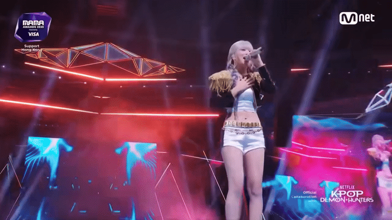 Ai cứu giọng hát chói tai của nữ thần Kpop này với!- Ảnh 2. Ai cứu giọng hát chói tai của nữ thần Kpop này với!- Ảnh 2.