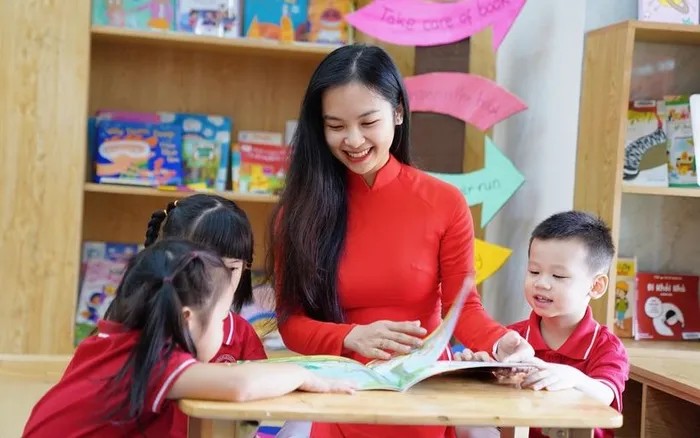 4 chuyên ngành Sư phạm nên theo học nhất, không lo bị "xóa sổ" bởi AI, thị trường ngày càng khát nhân lực- Ảnh 1. 4 chuyên ngành Sư phạm nên theo học nhất, không lo bị "xóa sổ" bởi AI, thị trường ngày càng khát nhân lực- Ảnh 1.