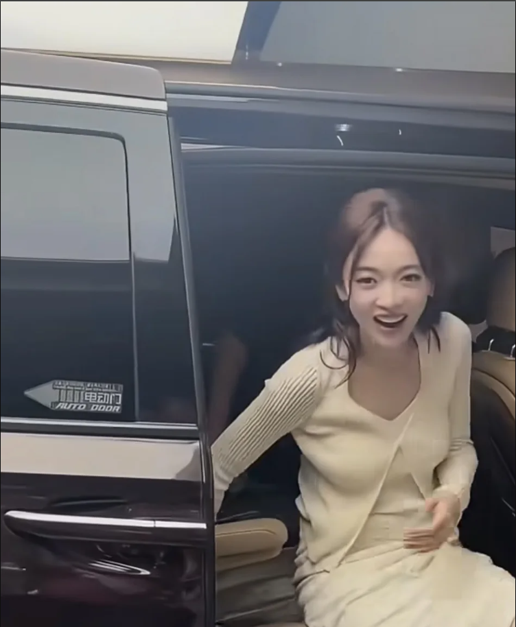 Ai đó hãy cứu lấy Ngô Cẩn Ngôn- Ảnh 2.