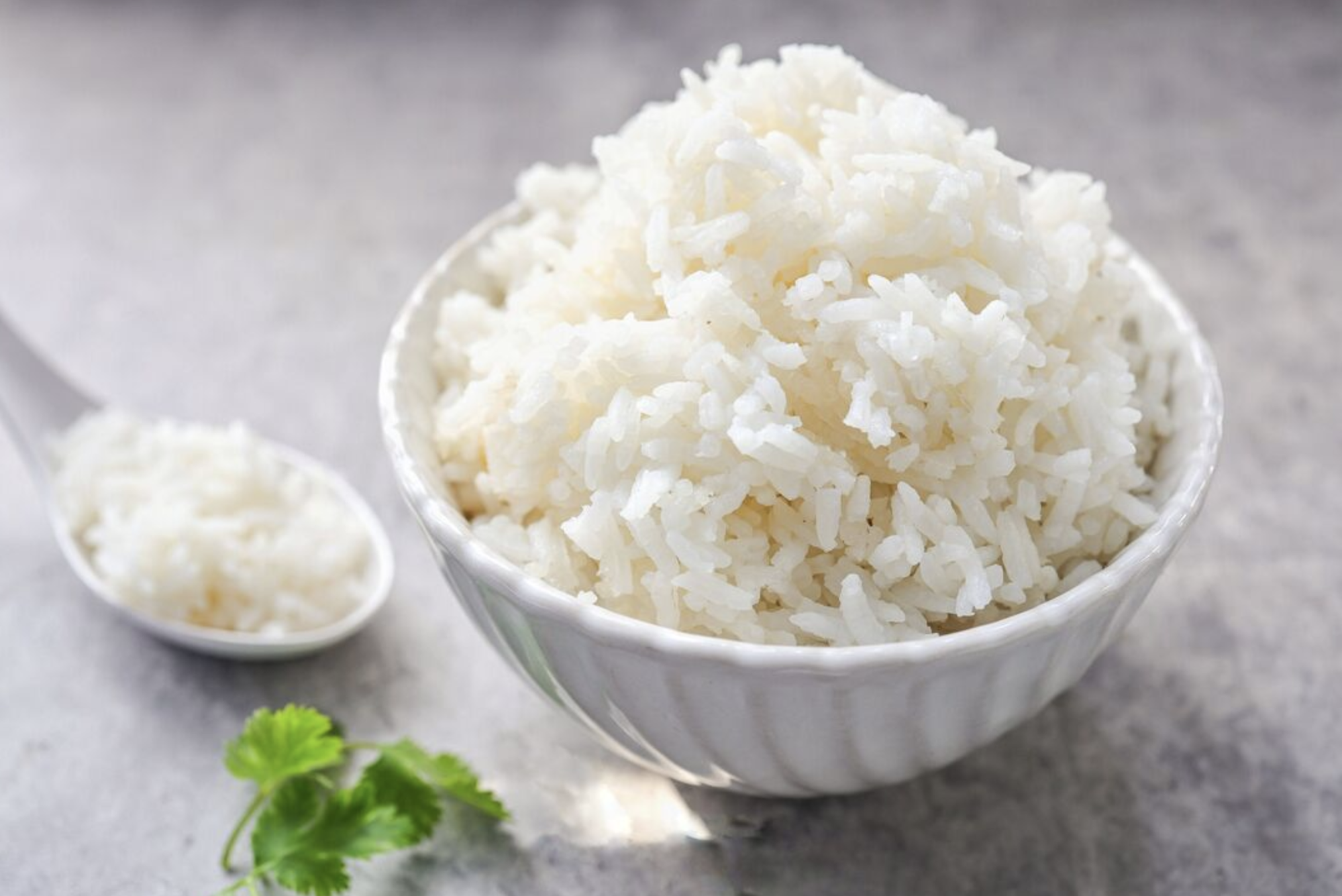 Cách nấu cơm tơi xốp chỉ trong 12 phút mà không cần tới nồi cơm điện- Ảnh 1. Cách nấu cơm tơi xốp chỉ trong 12 phút mà không cần tới nồi cơm điện- Ảnh 1.