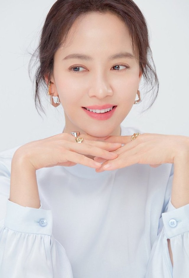 Song Ji Hyo ăn thử món kinh dị Song Ji Hyo ăn thử món kinh dị