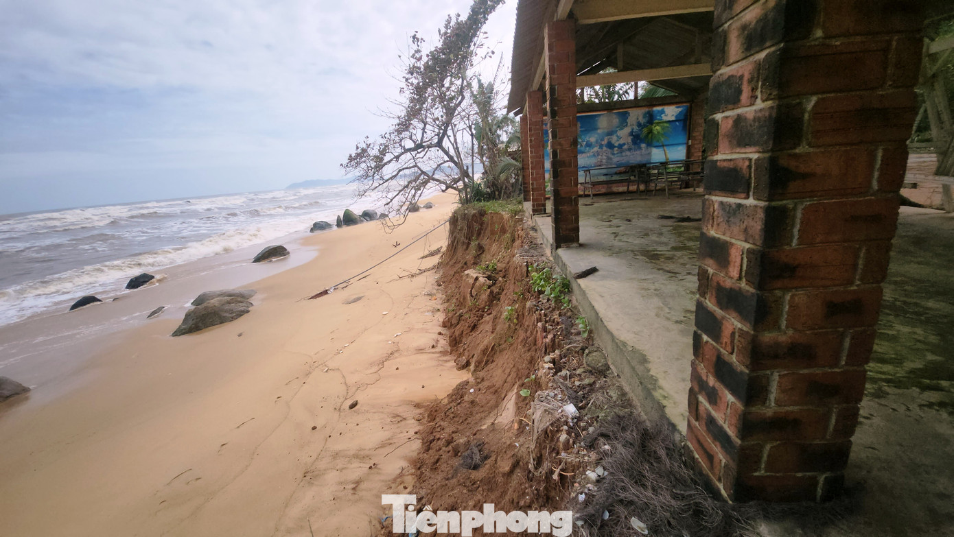 Cảnh tượng chưa từng thấy tại bãi tắm nổi tiếng xứ Huế- Ảnh 7.