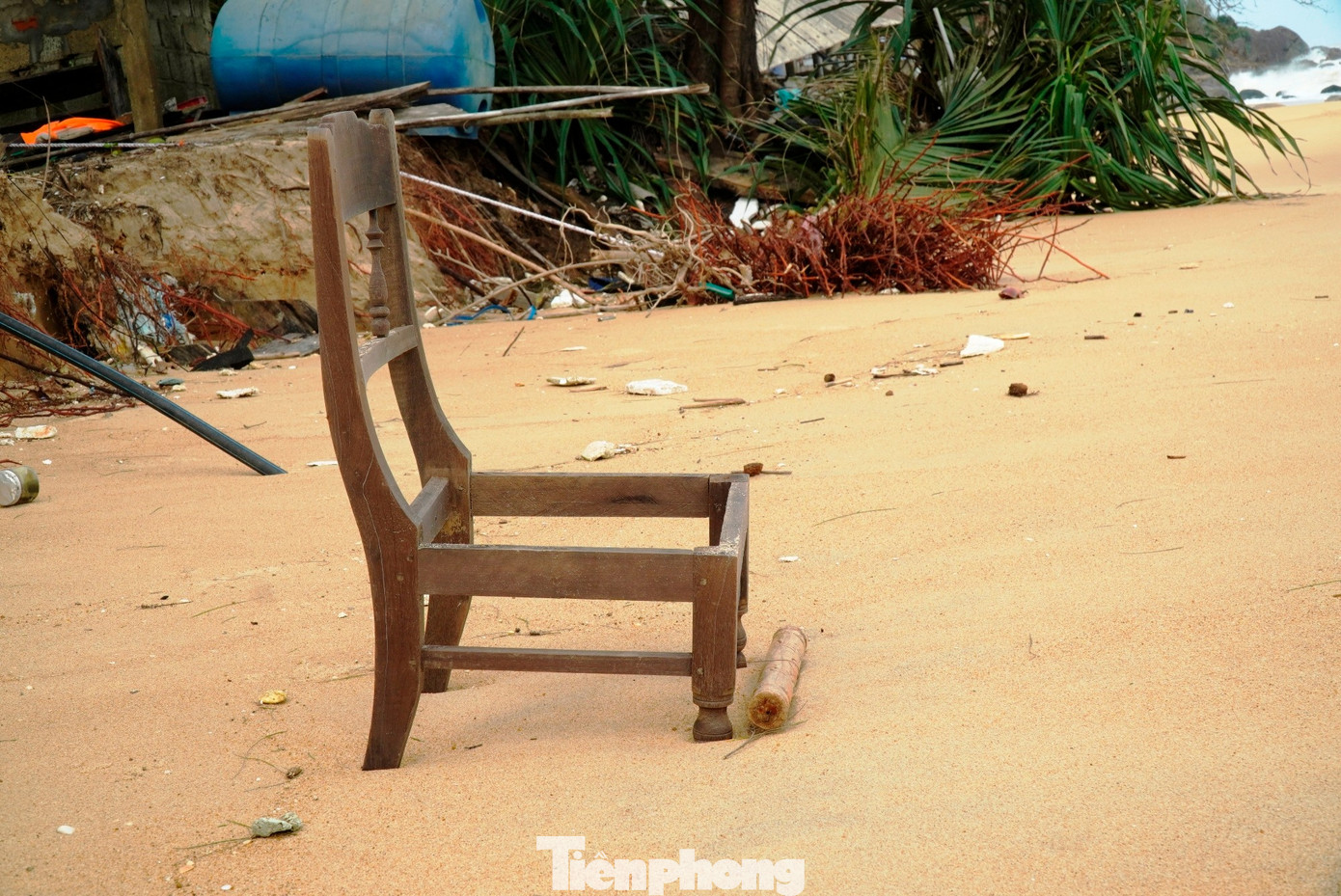 Cảnh tượng chưa từng thấy tại bãi tắm nổi tiếng xứ Huế- Ảnh 10.