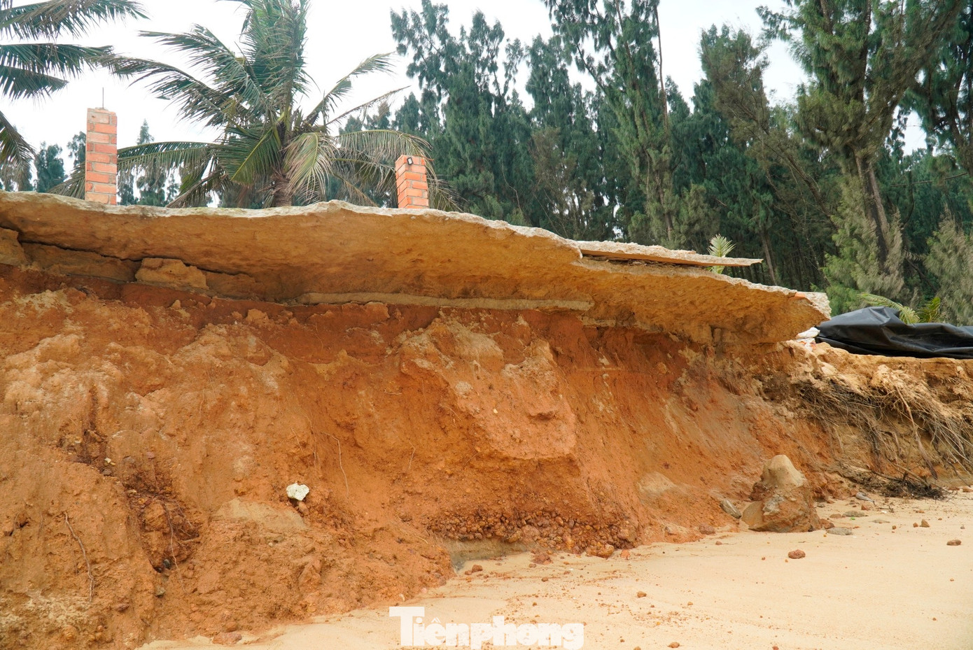 Cảnh tượng chưa từng thấy tại bãi tắm nổi tiếng xứ Huế- Ảnh 13.