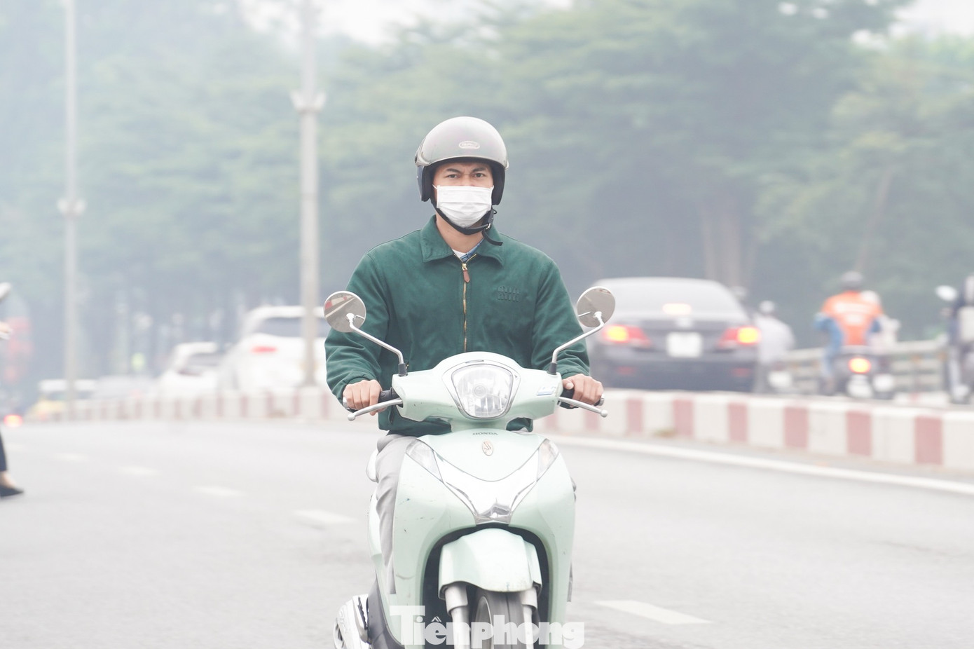 Hà Nội "chìm nghỉm" trong ô nhiễm không khí- Ảnh 8.