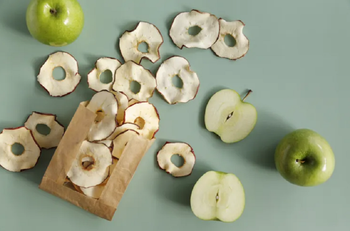 Trái cây tươi và trái cây khô khác nhau thế nào về giá trị dinh dưỡng?- Ảnh 1.