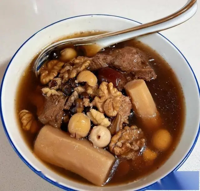 Thật tiếc cho chị em nào chưa biết 5 món vừa NGON vừa BỔ: Nuôi dưỡng buồng trứng, bảo vệ tử cung, "trẻ hóa" làn da- Ảnh 1. Thật tiếc cho chị em nào chưa biết 5 món vừa NGON vừa BỔ: Nuôi dưỡng buồng trứng, bảo vệ tử cung, "trẻ hóa" làn da- Ảnh 1.