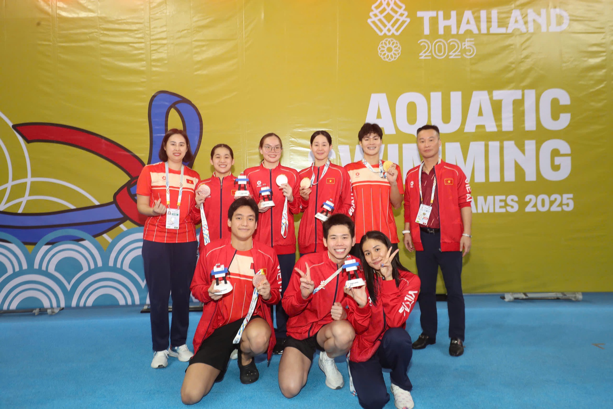 4 "tiểu tiên cá" mang về huy chương lịch sử cho bơi Việt Nam ở SEA Games sau 22 năm- Ảnh 12. 4 "tiểu tiên cá" mang về huy chương lịch sử cho bơi Việt Nam ở SEA Games sau 22 năm- Ảnh 12.