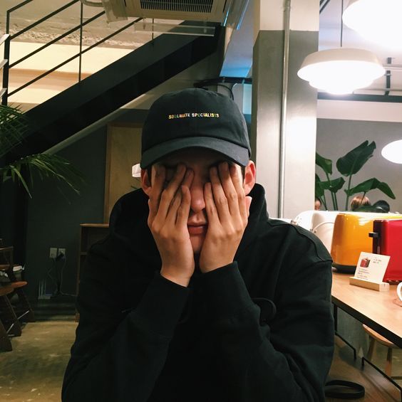 U40 bật khóc trong bất lực: Vợ mất việc, chồng bị giảm nửa lương- Ảnh 2. U40 bật khóc trong bất lực: Vợ mất việc, chồng bị giảm nửa lương- Ảnh 2.