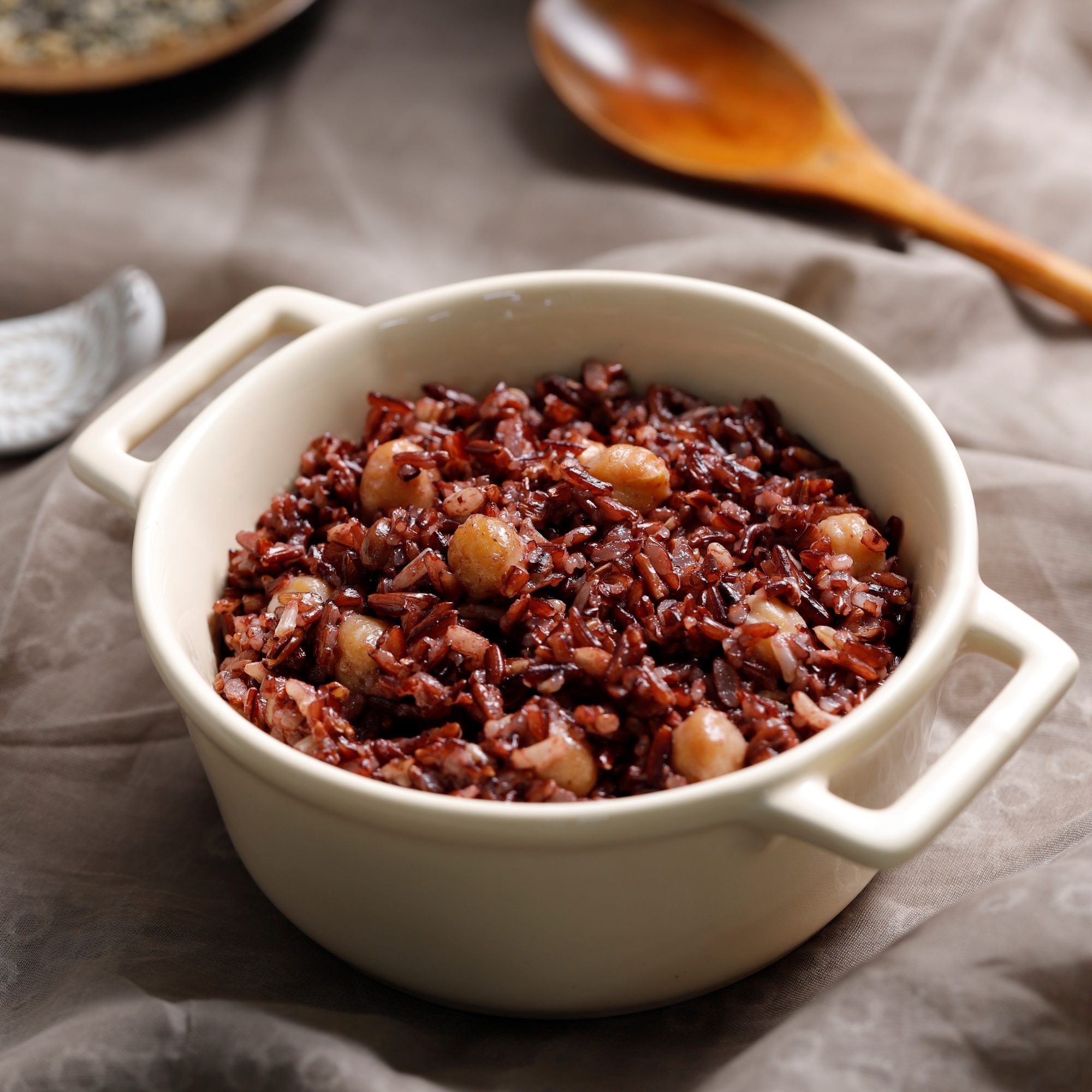 Nấu cơm đừng chỉ cho nước: Thêm 2 thứ này, cơm vừa dẻo ngon vừa bổ dưỡng, ổn định đường huyết hiệu quả- Ảnh 3. Nấu cơm đừng chỉ cho nước: Thêm 2 thứ này, cơm vừa dẻo ngon vừa bổ dưỡng, ổn định đường huyết hiệu quả- Ảnh 3.