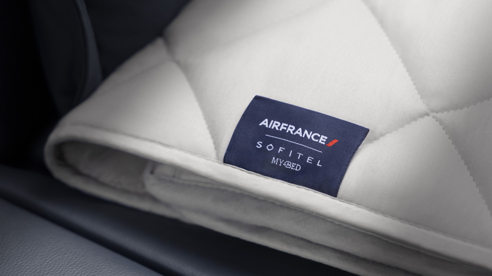 1 h&atilde;ng h&agrave;ng kh&ocirc;ng h&agrave;ng đầu đưa nguy&ecirc;n kh&aacute;ch sạn l&ecirc;n m&aacute;y bay đến Việt Nam- Ảnh 4.