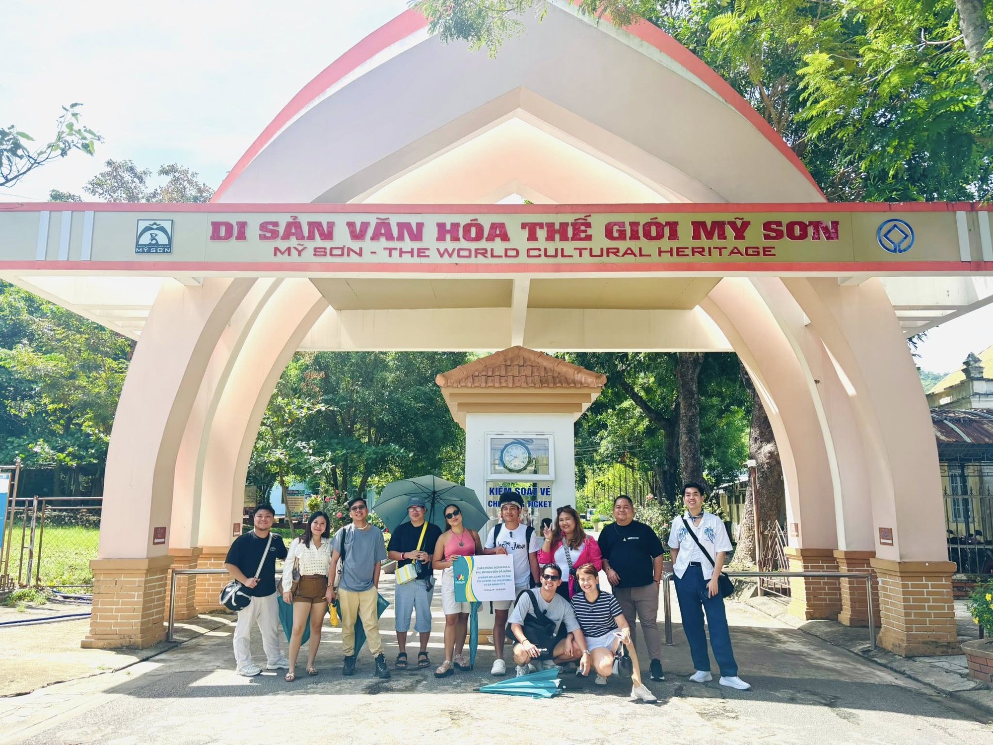 Hơn 430.000 lượt khách tham quan Mỹ Sơn năm 2025- Ảnh 1. Hơn 430.000 lượt khách tham quan Mỹ Sơn năm 2025- Ảnh 1.