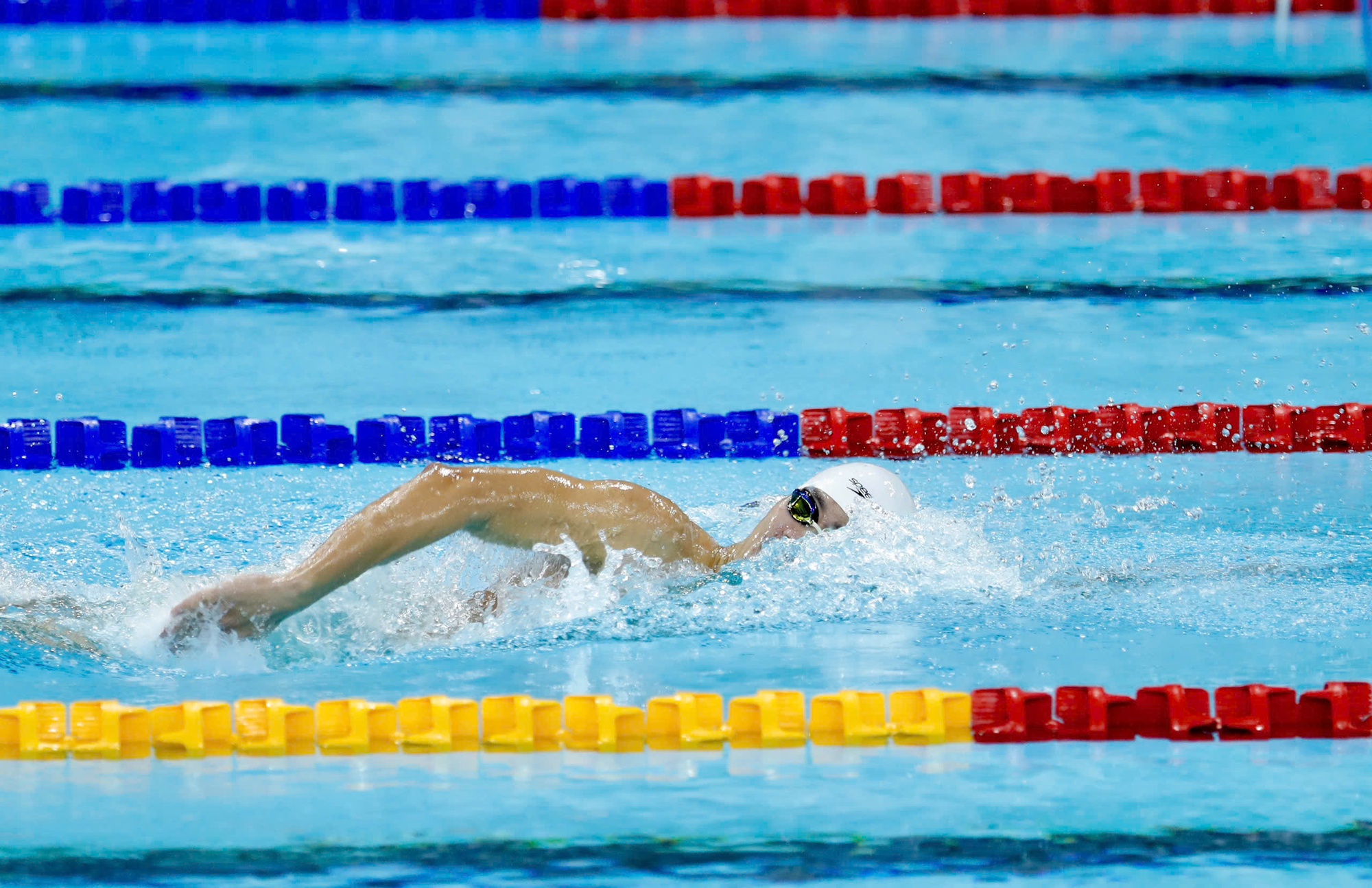 Ngắm trai 6 múi Trần Hưng Nguyên bơi "out trình" ở SEA Games, giành HCV cho Việt Nam- Ảnh 5. Ngắm trai 6 múi Trần Hưng Nguyên bơi "out trình" ở SEA Games, giành HCV cho Việt Nam- Ảnh 5.