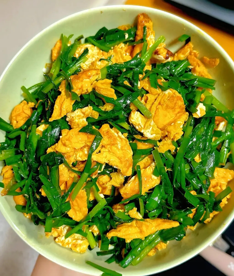 Đừng chỉ ăn trứng luộc, trứng rán nữa, kết hợp với nguyên liệu này nam bổ thận, nữ bổ huyết, người già, trẻ em bổ dạ dày- Ảnh 2.